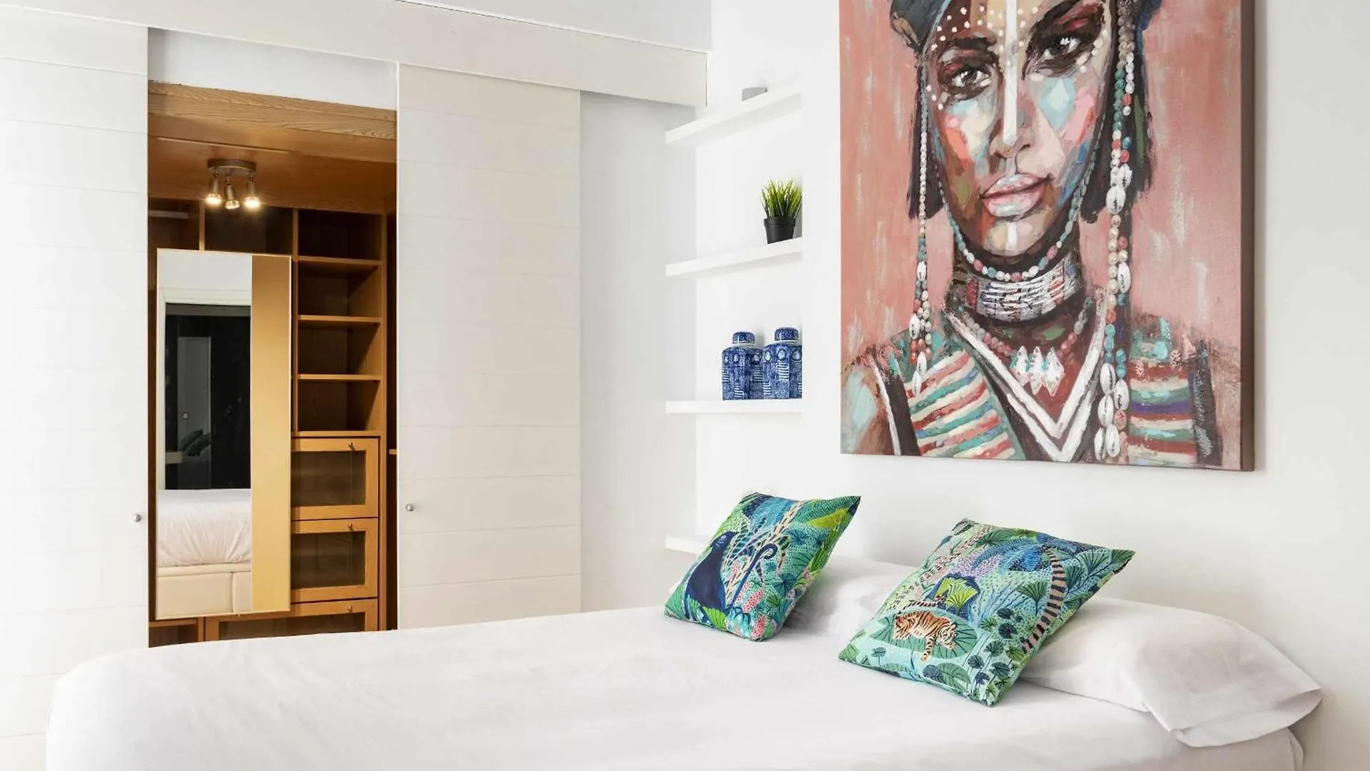 Monkeys Apartments Alameda Chic & Deluxe Seville Spain